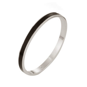 Elegant silverarmband från by VÅGA - ett tidlöst smycke i hög kvalitet för unik stil.